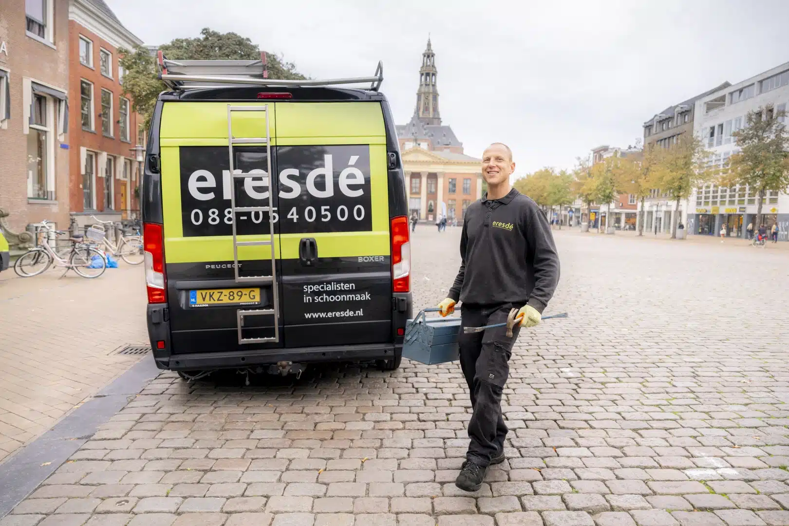 Schoonmaak na brand door Eresdé in Groningen